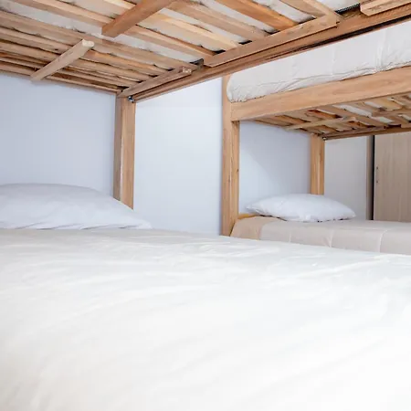 Bed and breakfast Casa En Barrio Manga Espaciosa-comoda-central 3*