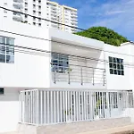 Casa En Barrio Manga Espaciosa-Comoda-Central